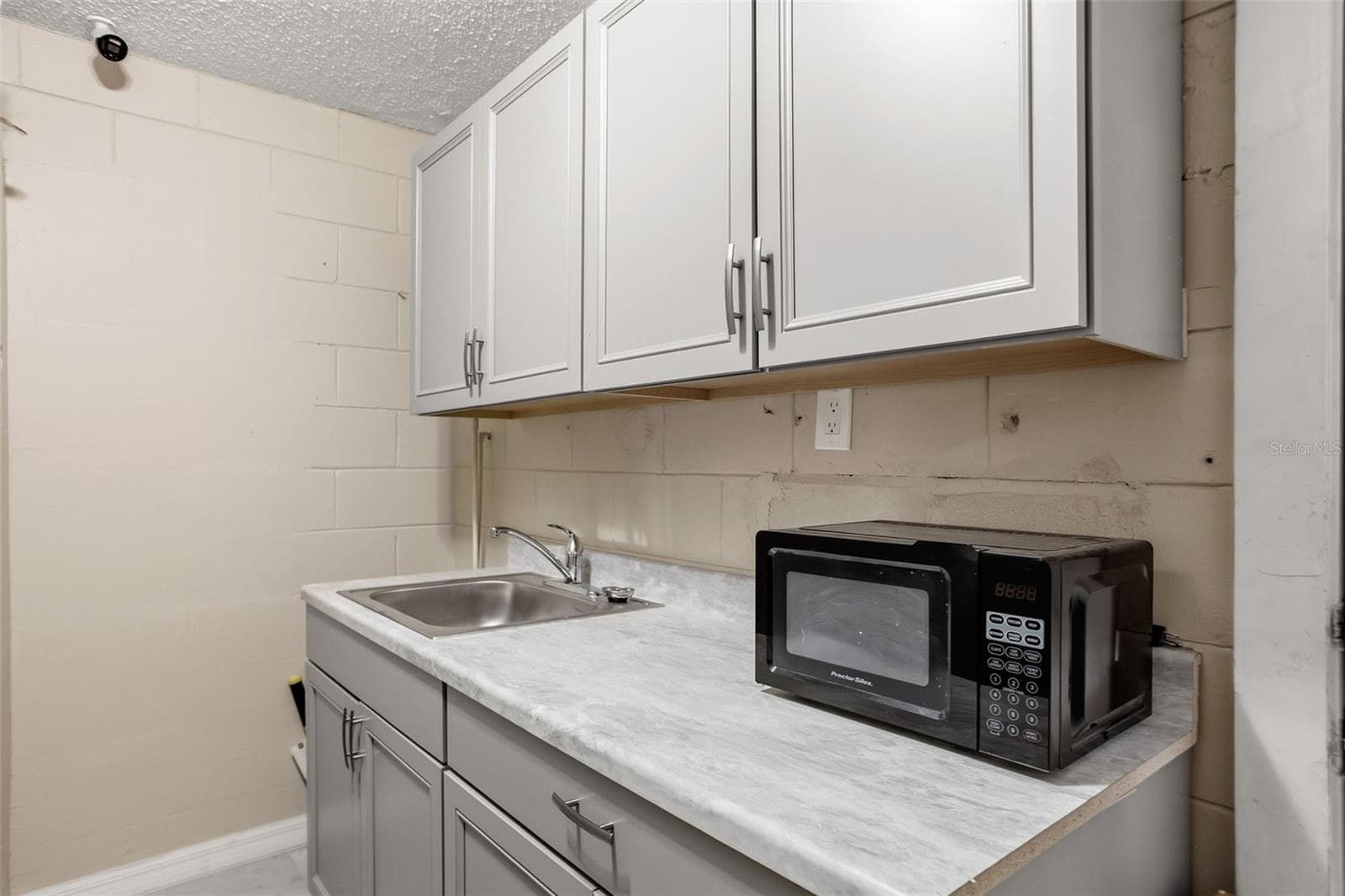 Single Family Residence at 7008 HOLLY ST, MOUNT DORA, photo 21 of 33