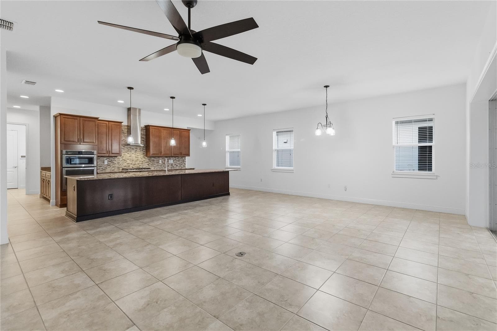 Single Family Residence at 4918 DRAWDY CT, ST CLOUD, photo 11 of 44