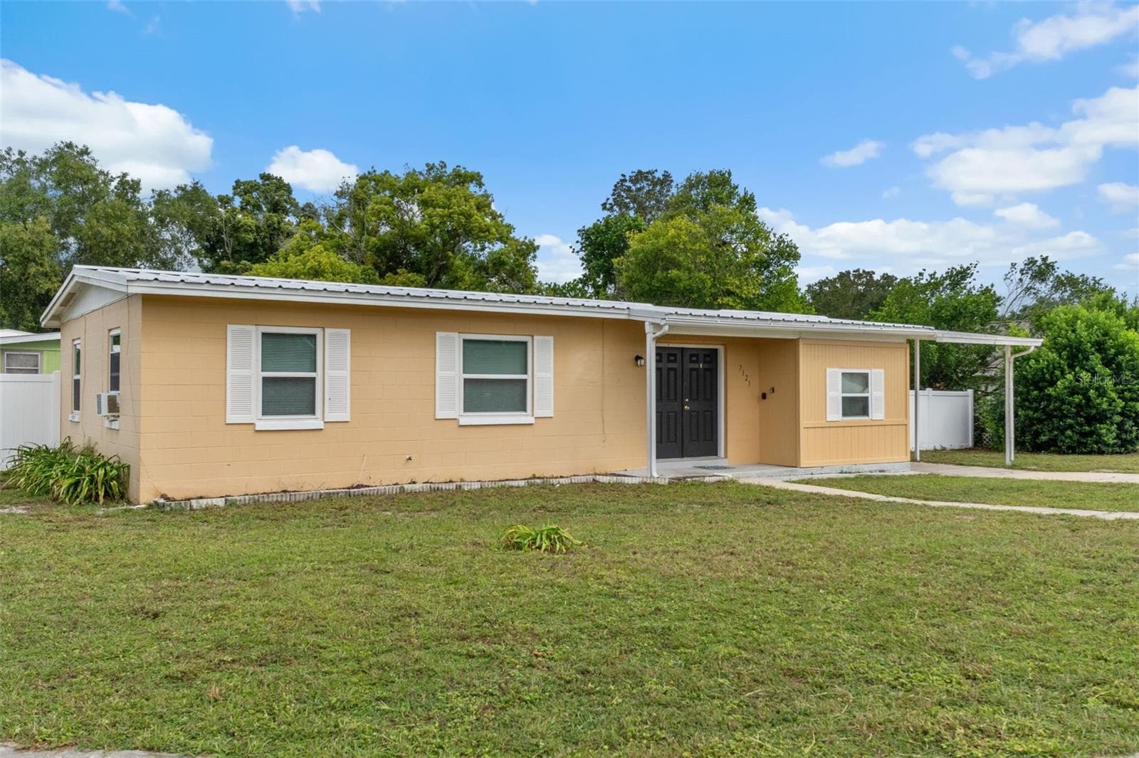 Left side of Home - 7121 CATALINA ST, SPRING HILL