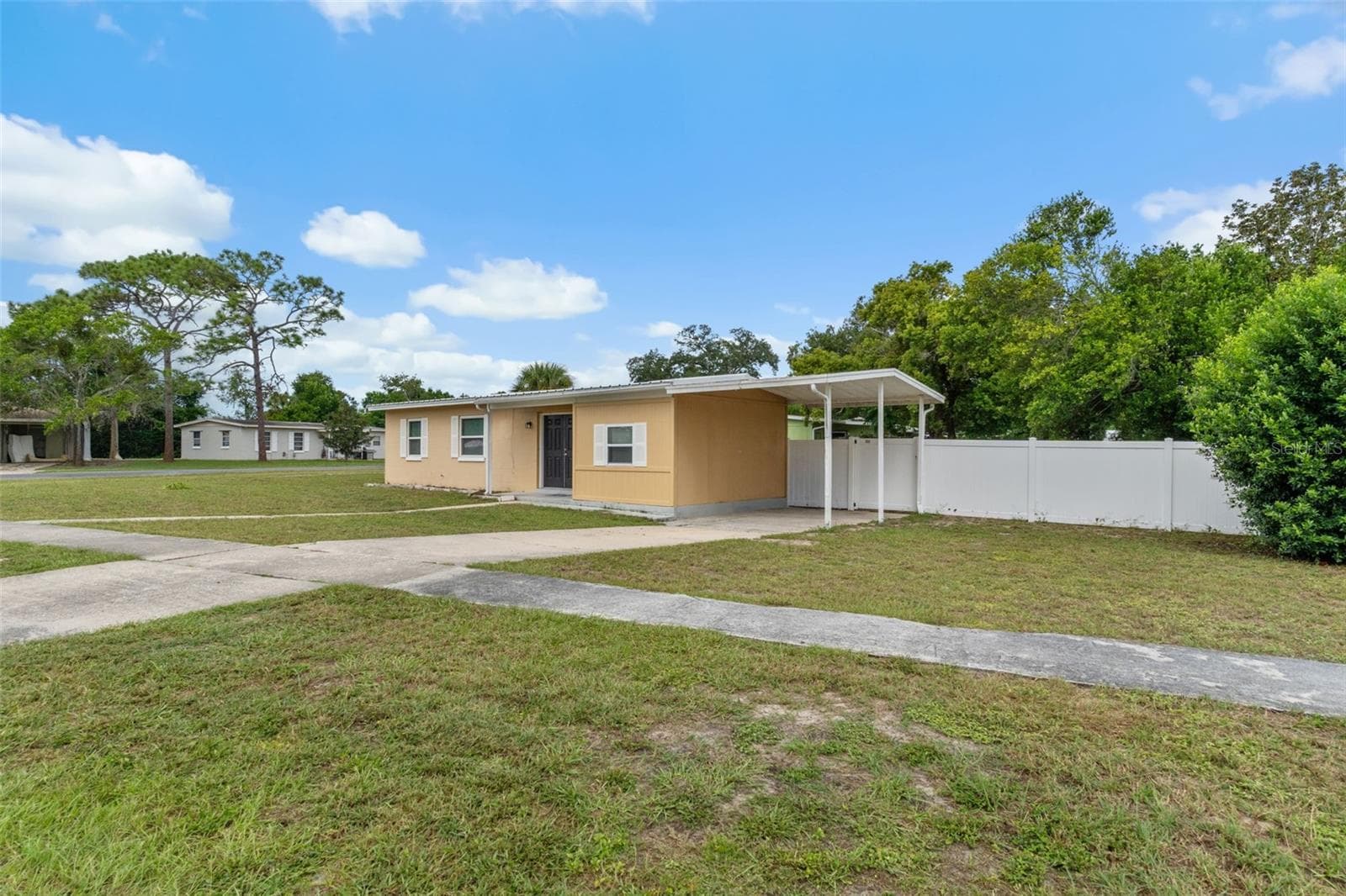 Beautiful Home - 7121 CATALINA ST, SPRING HILL