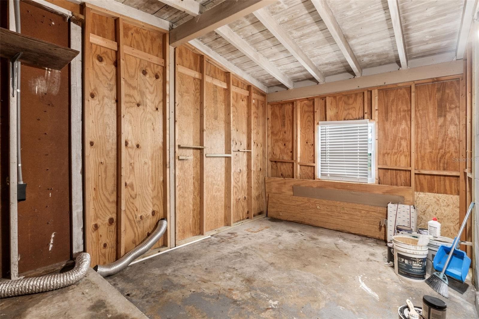 Laundry Room and Storage Room - 7121 CATALINA ST, SPRING HILL