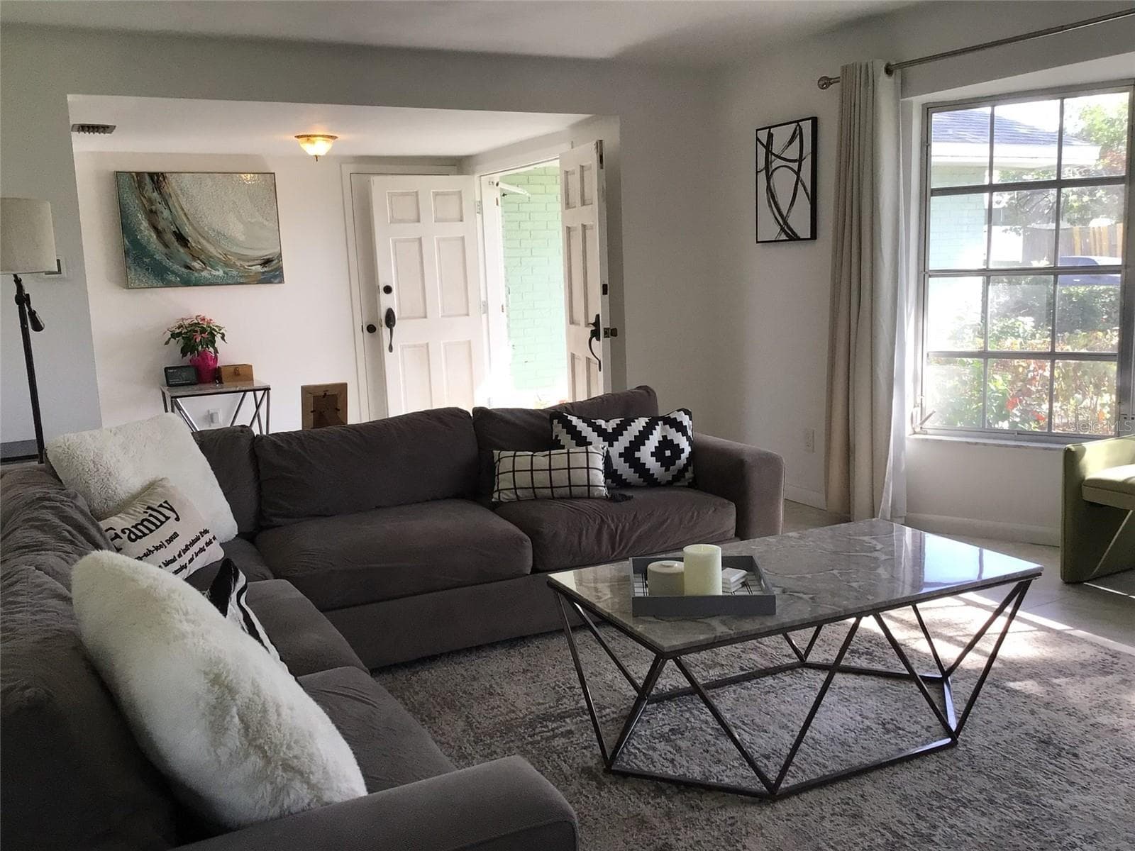 Single Family Residence at 1304 ALAMEDA AVE, CLEARWATER, photo 13 of 39
