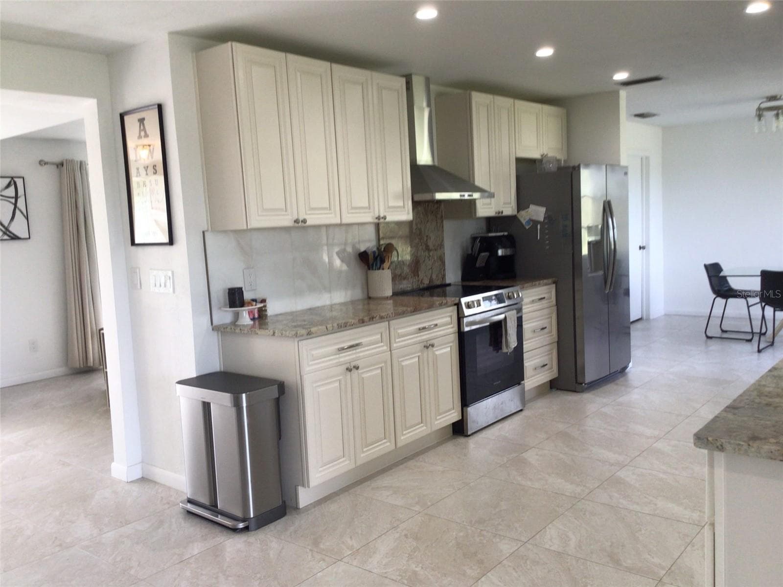 Single Family Residence at 1304 ALAMEDA AVE, CLEARWATER, photo 16 of 39