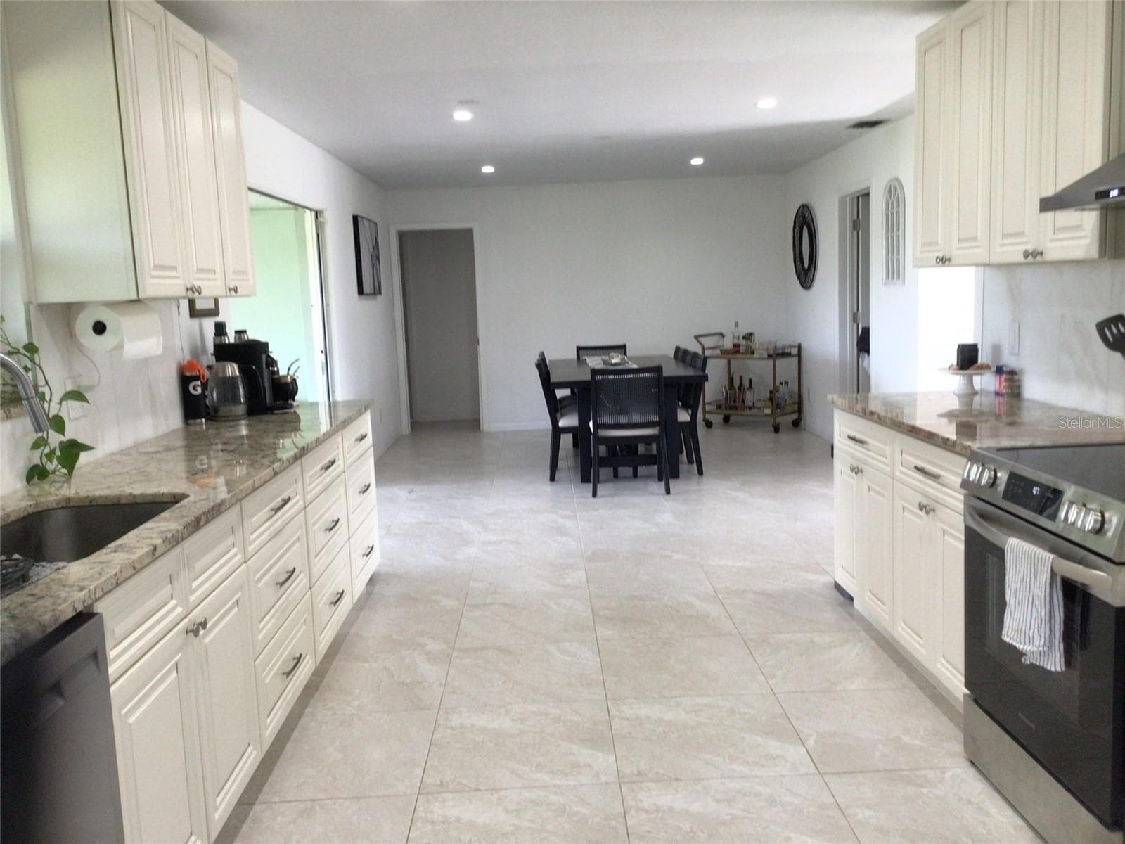 Single Family Residence at 1304 ALAMEDA AVE, CLEARWATER, photo 20 of 39