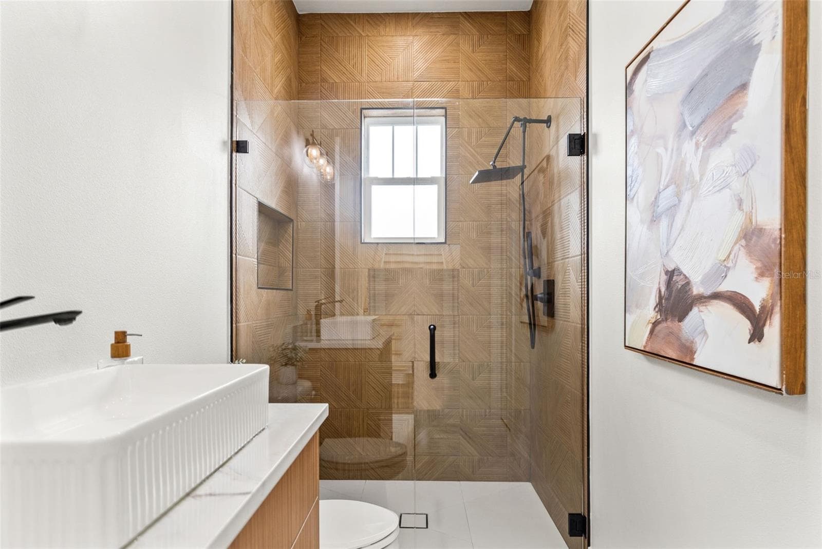 downstairs bath - 10154 HODSON PL, SEMINOLE