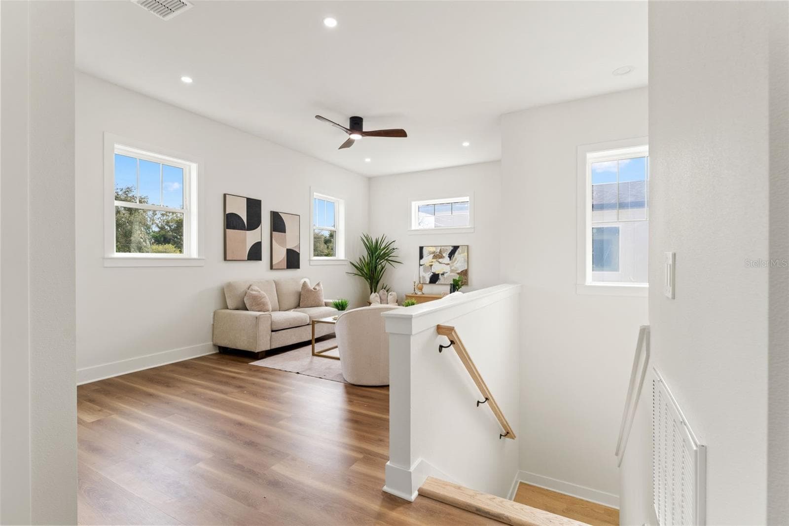 Upstairs loft - 10154 HODSON PL, SEMINOLE