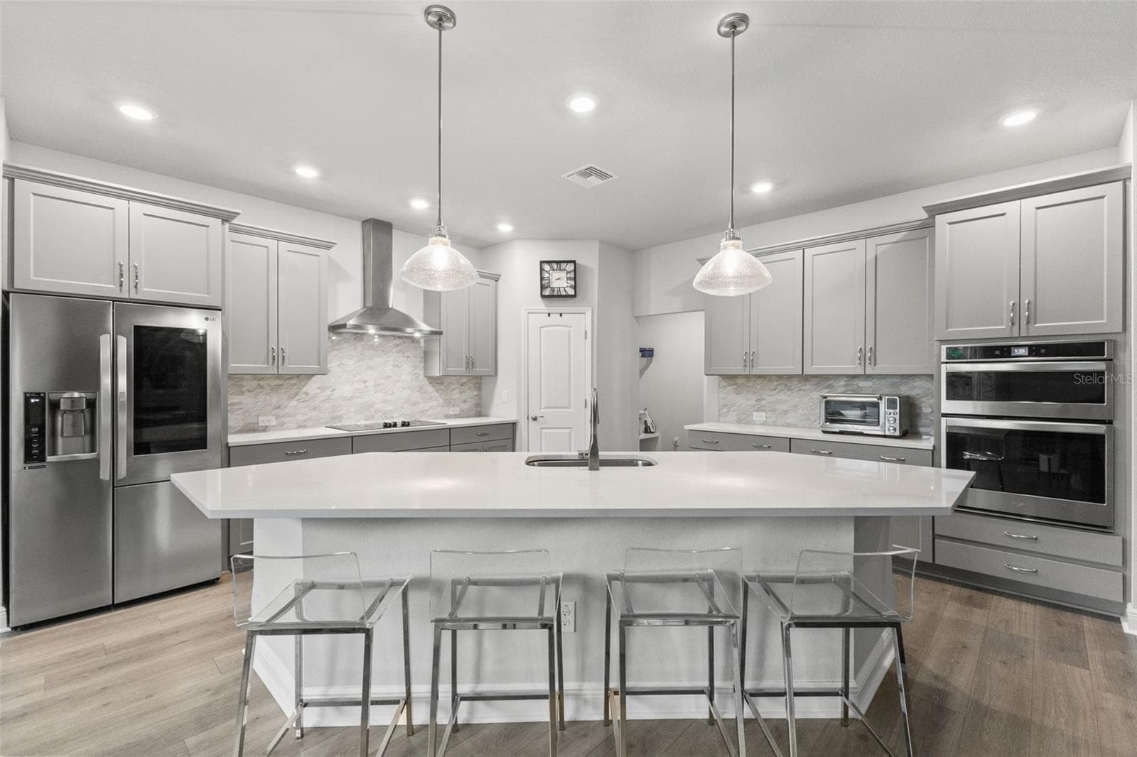Chefs kitchen - 4009 W CARMEN ST, TAMPA