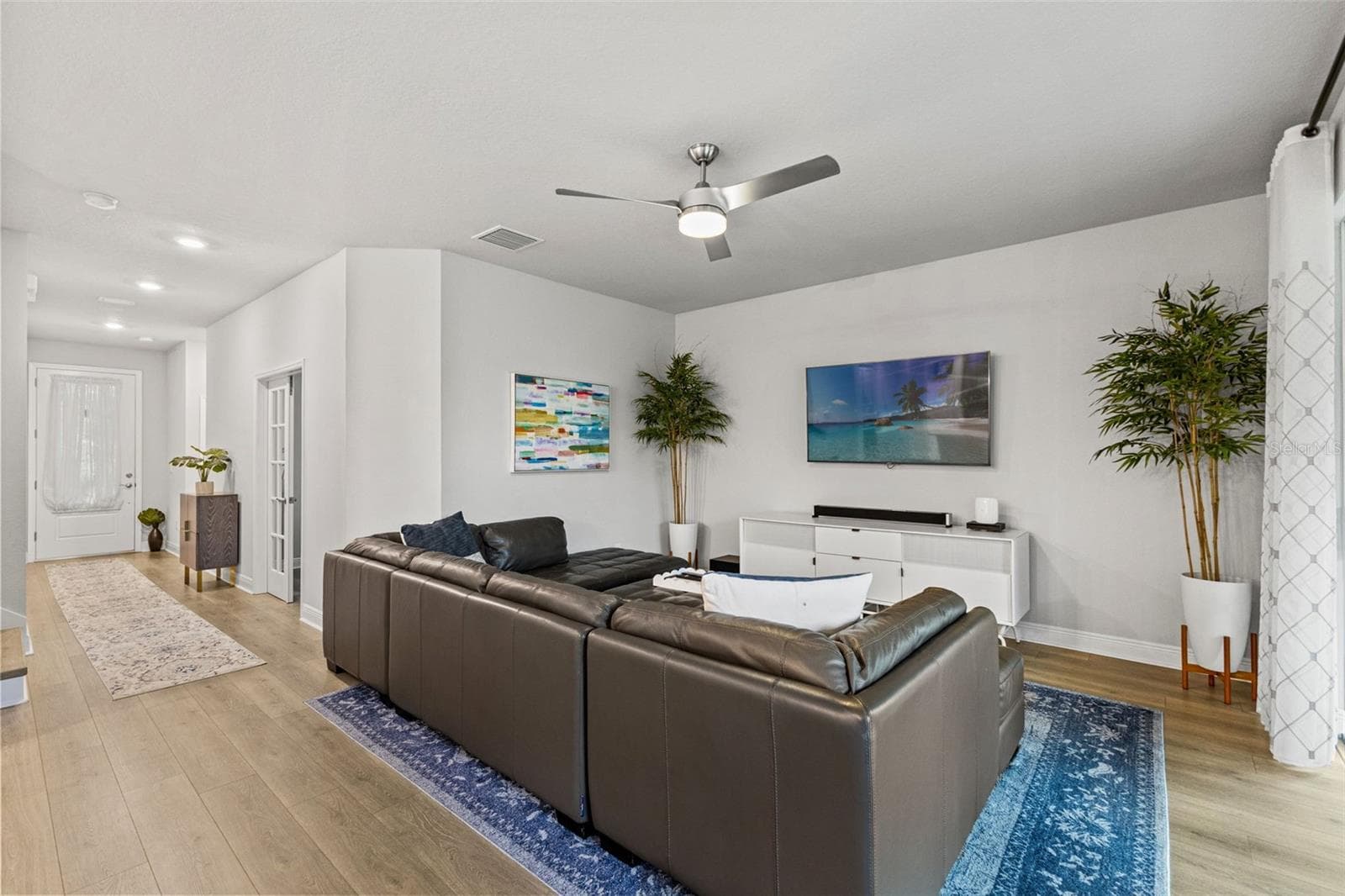 Great room - 4009 W CARMEN ST, TAMPA