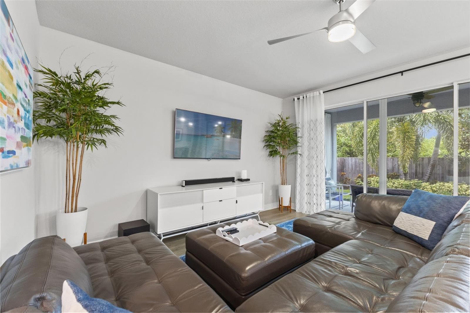 great room - 4009 W CARMEN ST, TAMPA