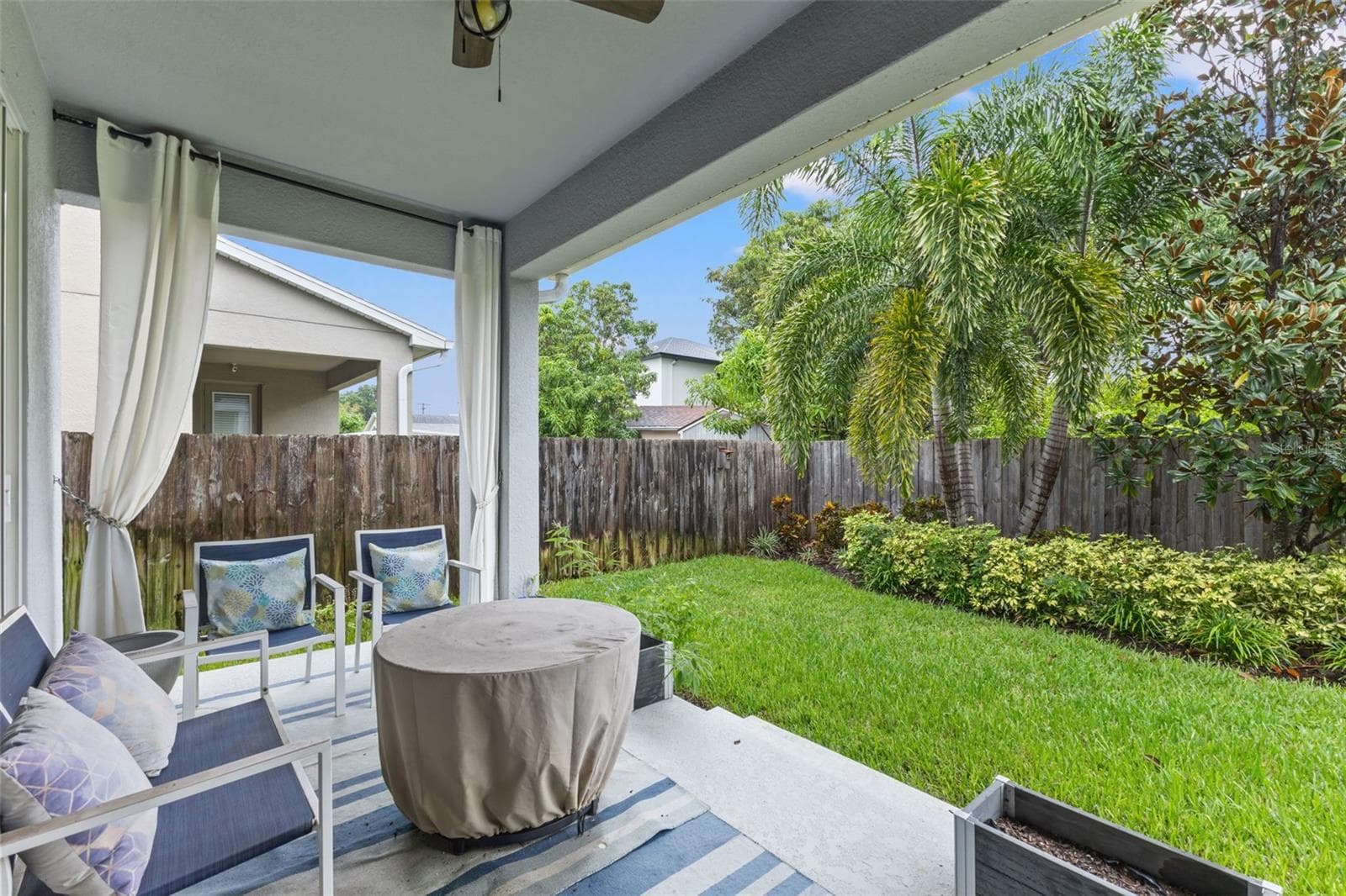 covered lanai - 4009 W CARMEN ST, TAMPA