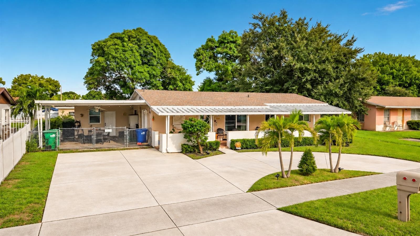 Single Family Residence at 19731 NW 33RD AVE, MIAMI GARDENS, photo 2 of 47
