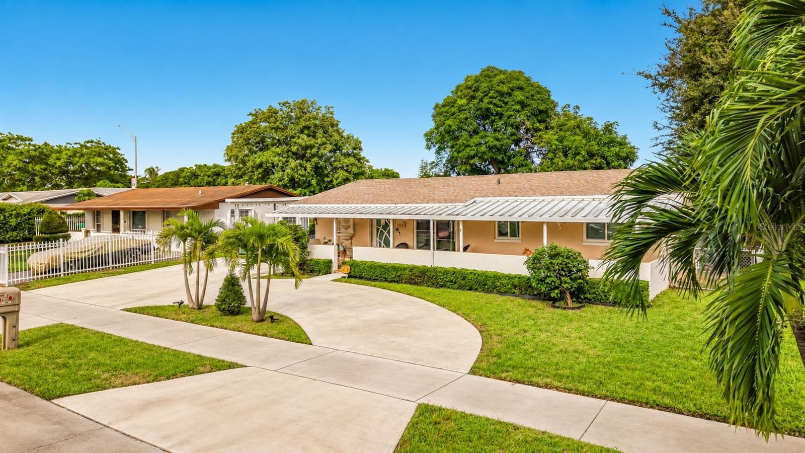 Single Family Residence at 19731 NW 33RD AVE, MIAMI GARDENS, photo 3 of 47
