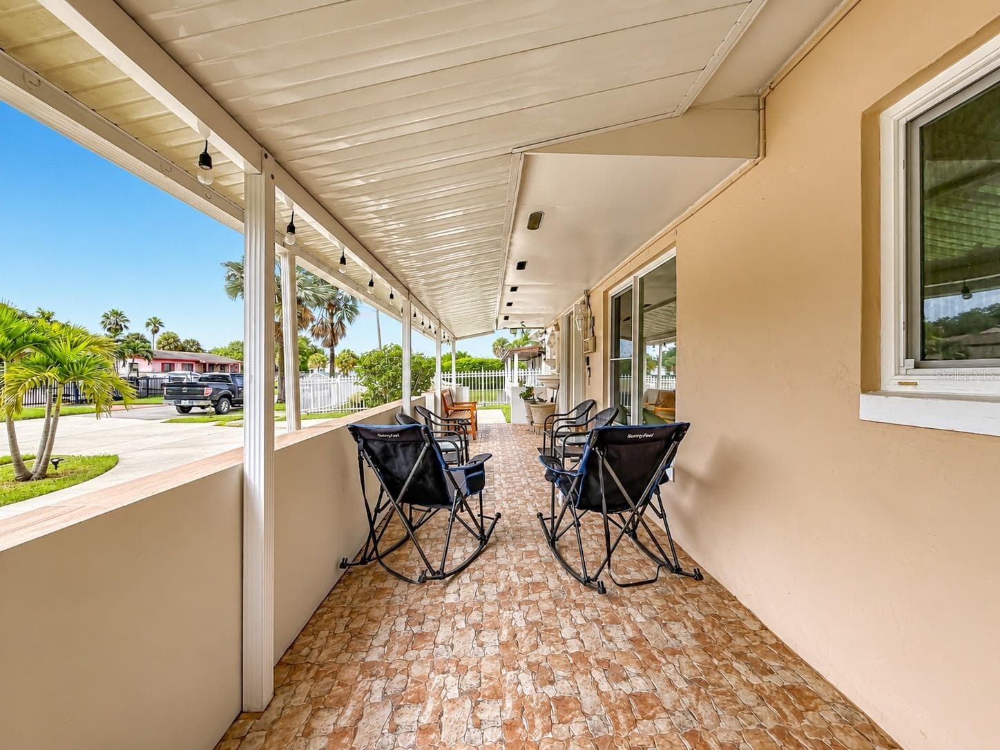 Porch - 19731 NW 33RD AVE, MIAMI GARDENS