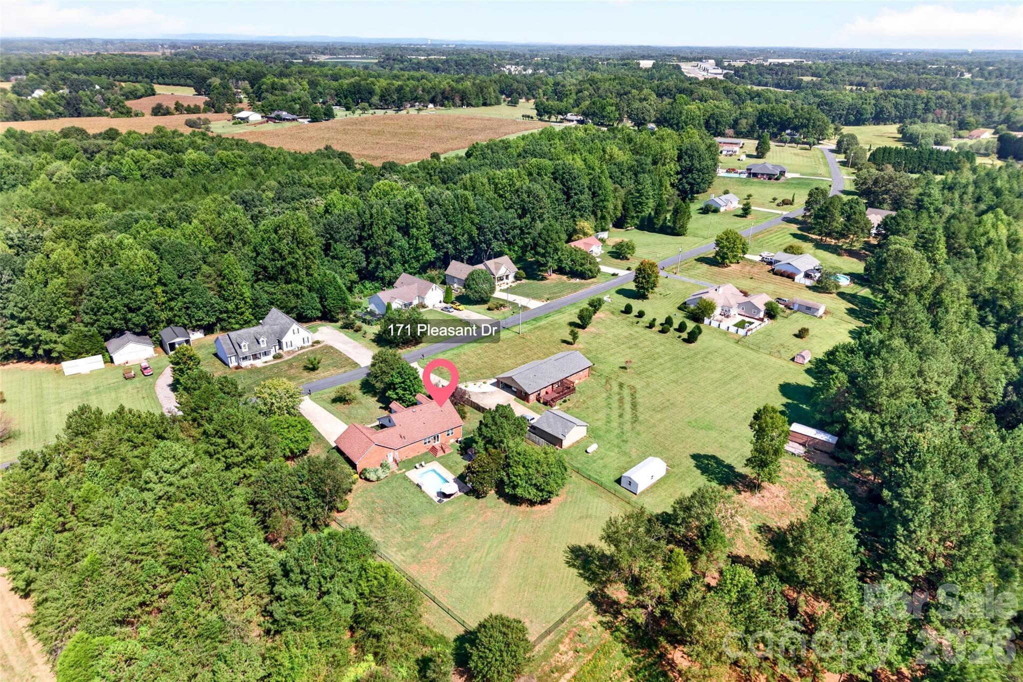 Located on a cul-de-sac - 171 Pleasant Drive, Statesville