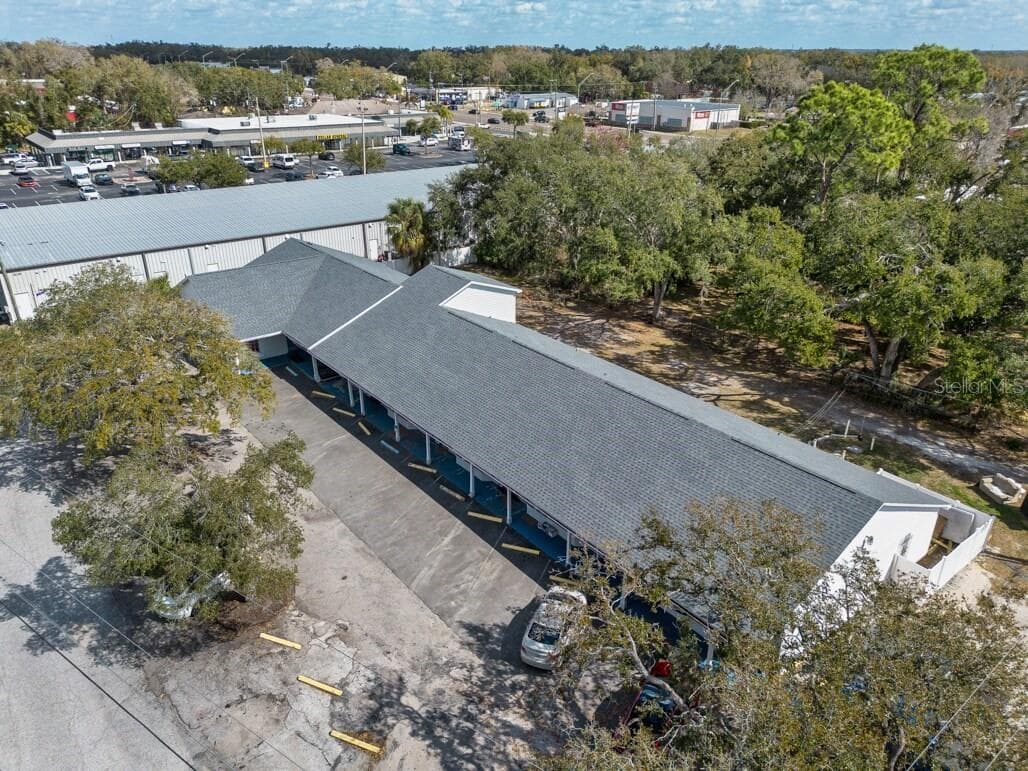 Retail at 7408 COMMERCE ST, RIVERVIEW, photo 2 of 11