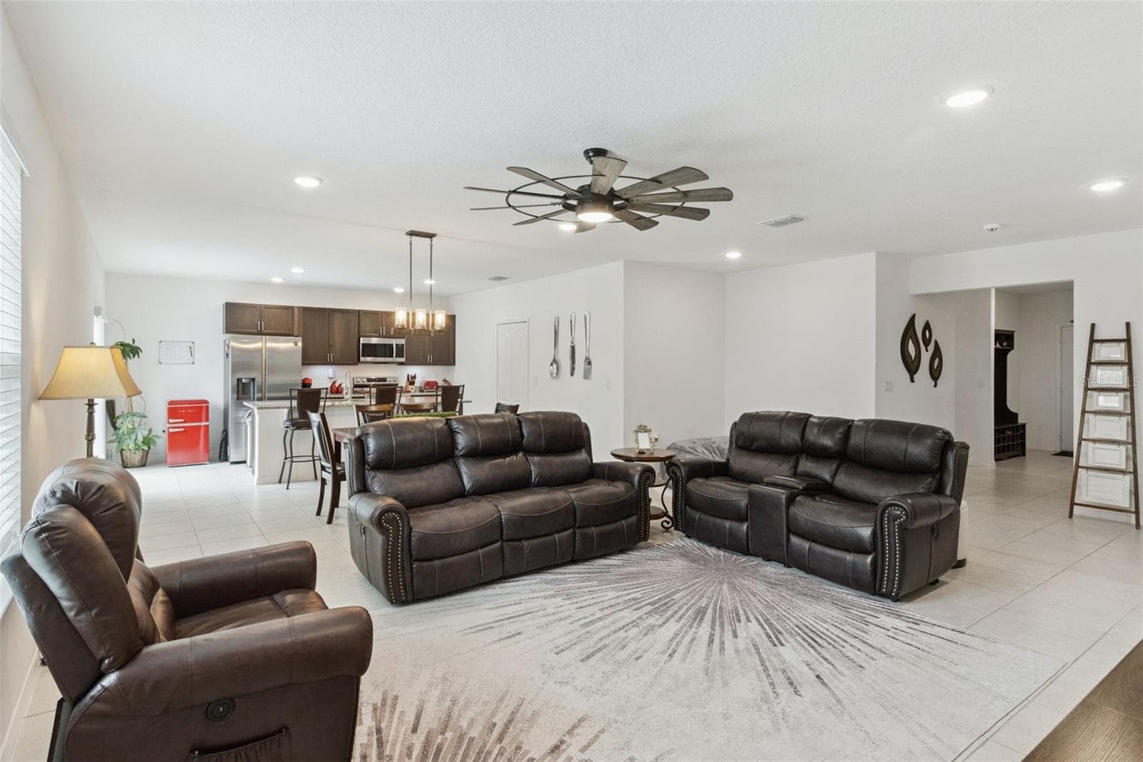 Single Family Residence at 1287 N PLATTE CT, POINCIANA, photo 6 of 23