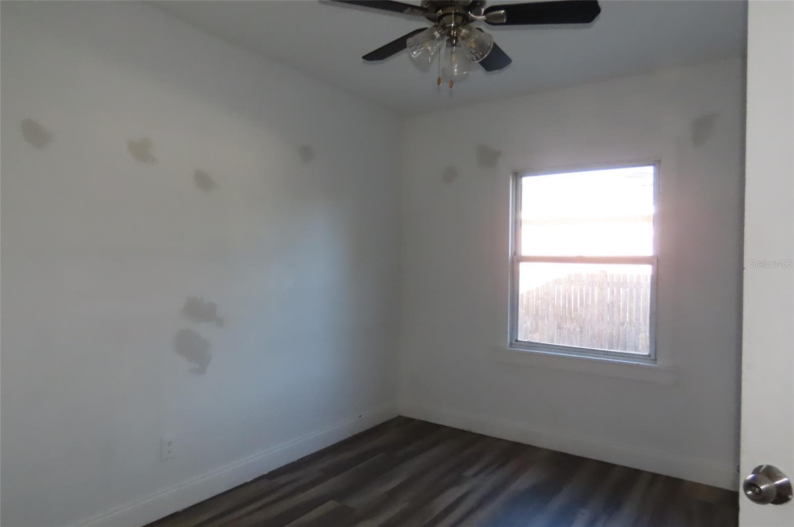 Single Family Residence at 101 N GLENWOOD AVE, CLEARWATER, photo 8 of 21