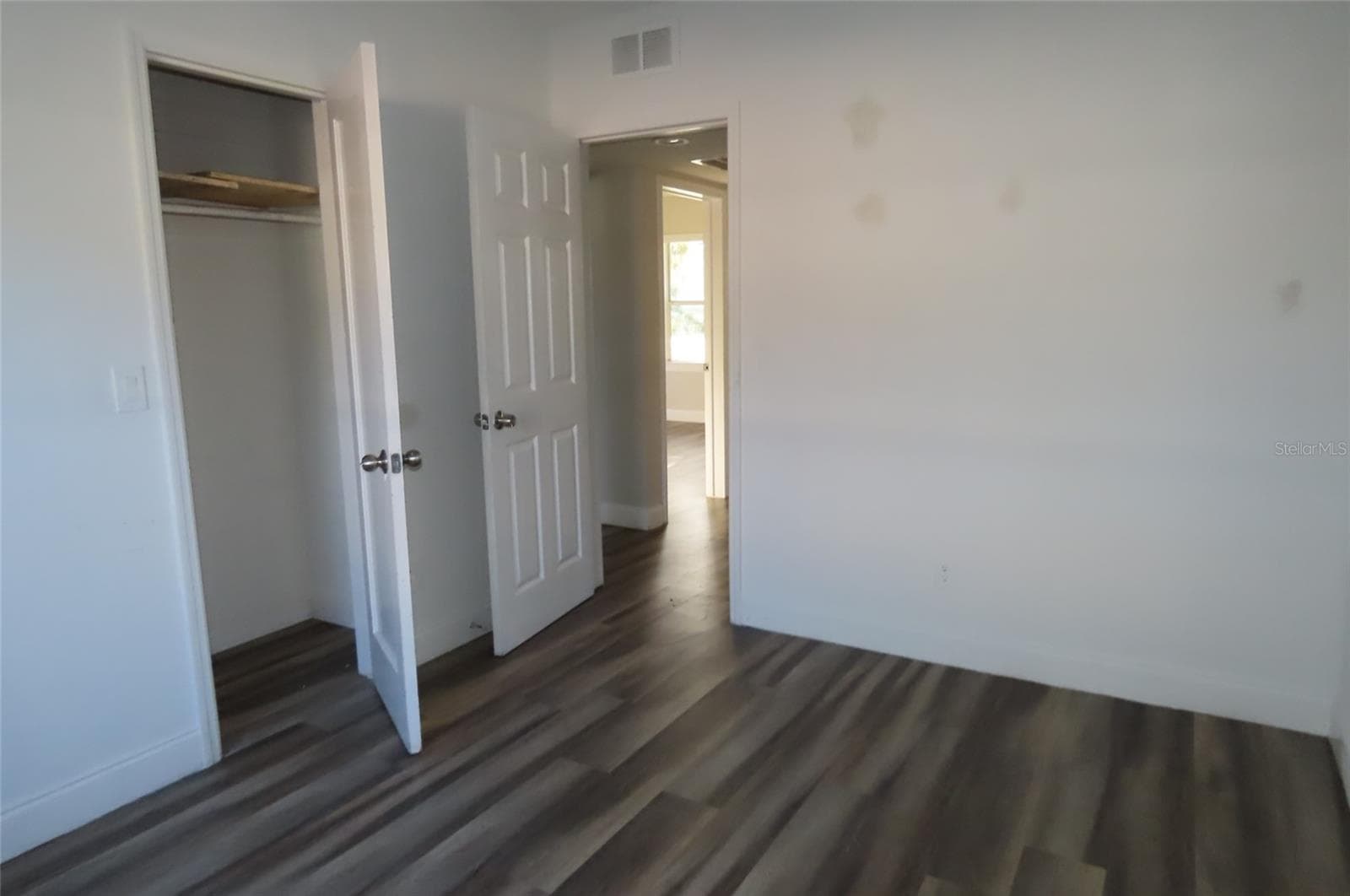 Single Family Residence at 101 N GLENWOOD AVE, CLEARWATER, photo 9 of 21