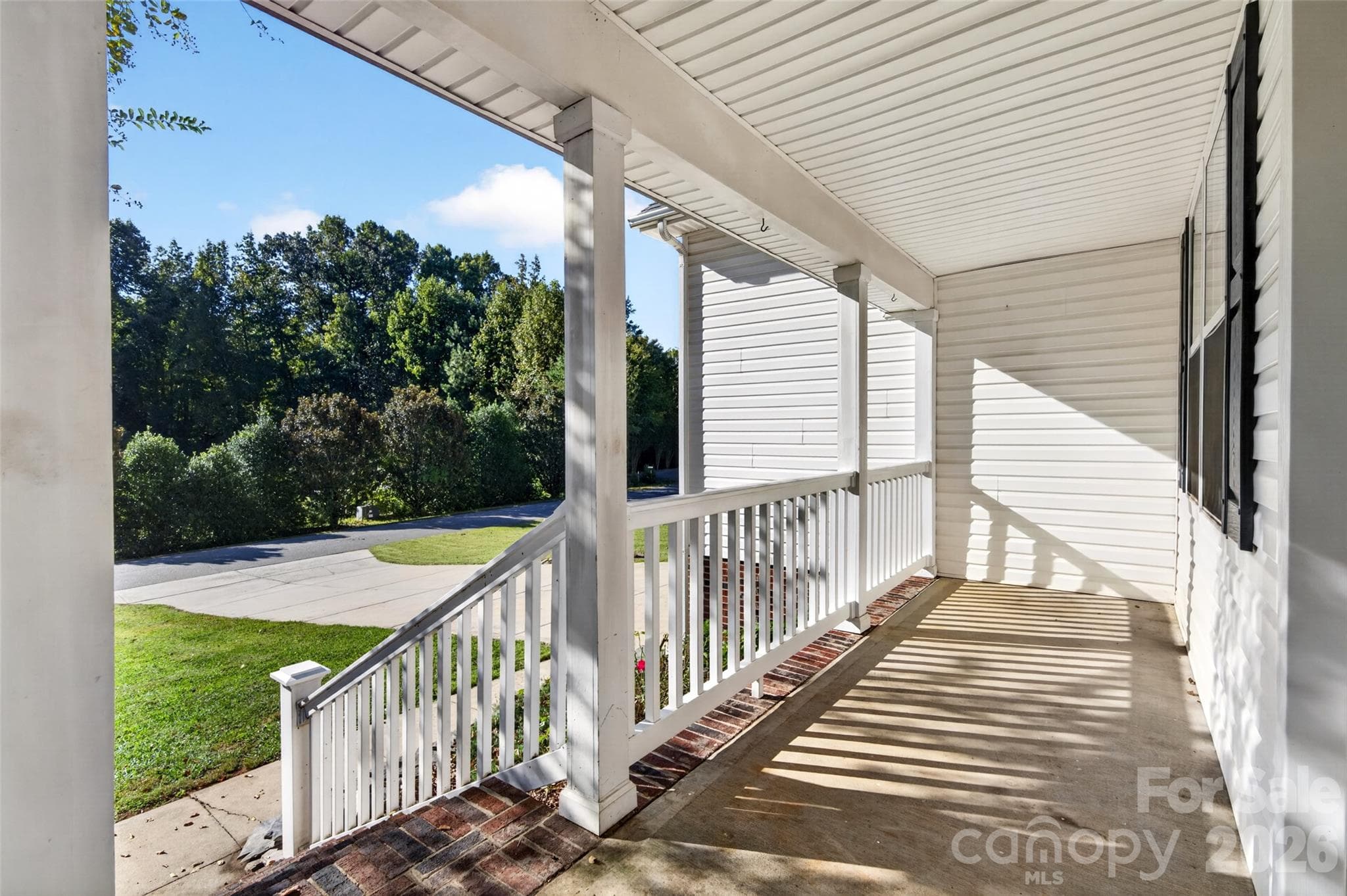 Single Family Residence at 108 Duval Court, Mooresville, photo 5 of 40