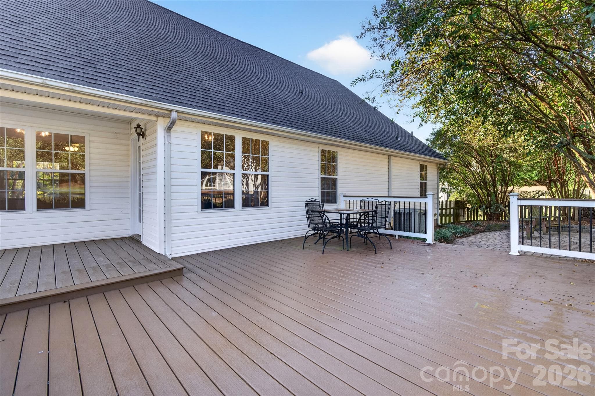 Single Family Residence at 108 Duval Court, Mooresville, photo 8 of 40