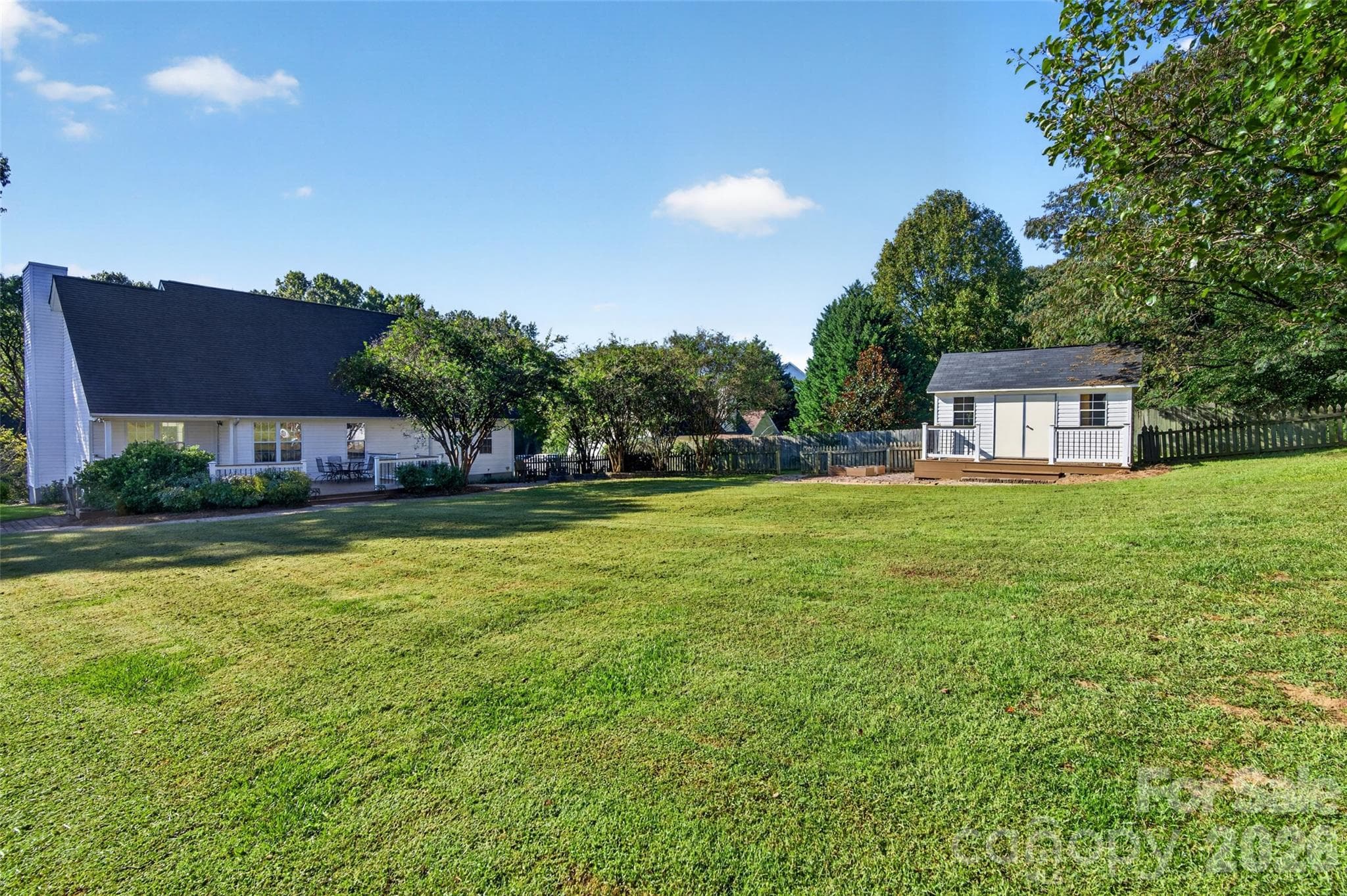 Single Family Residence at 108 Duval Court, Mooresville, photo 11 of 40