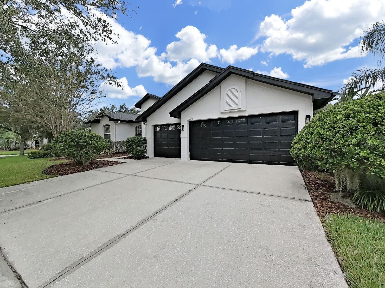 Front view - 9310 MANGROVE CT, TAMPA