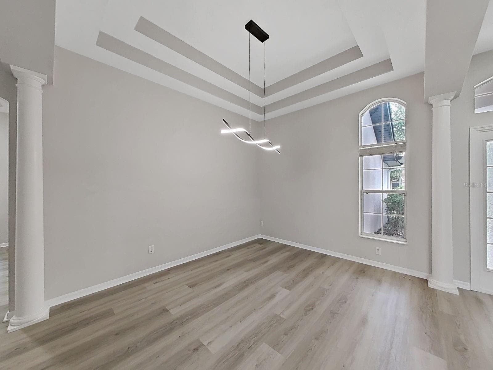 dining - 9310 MANGROVE CT, TAMPA