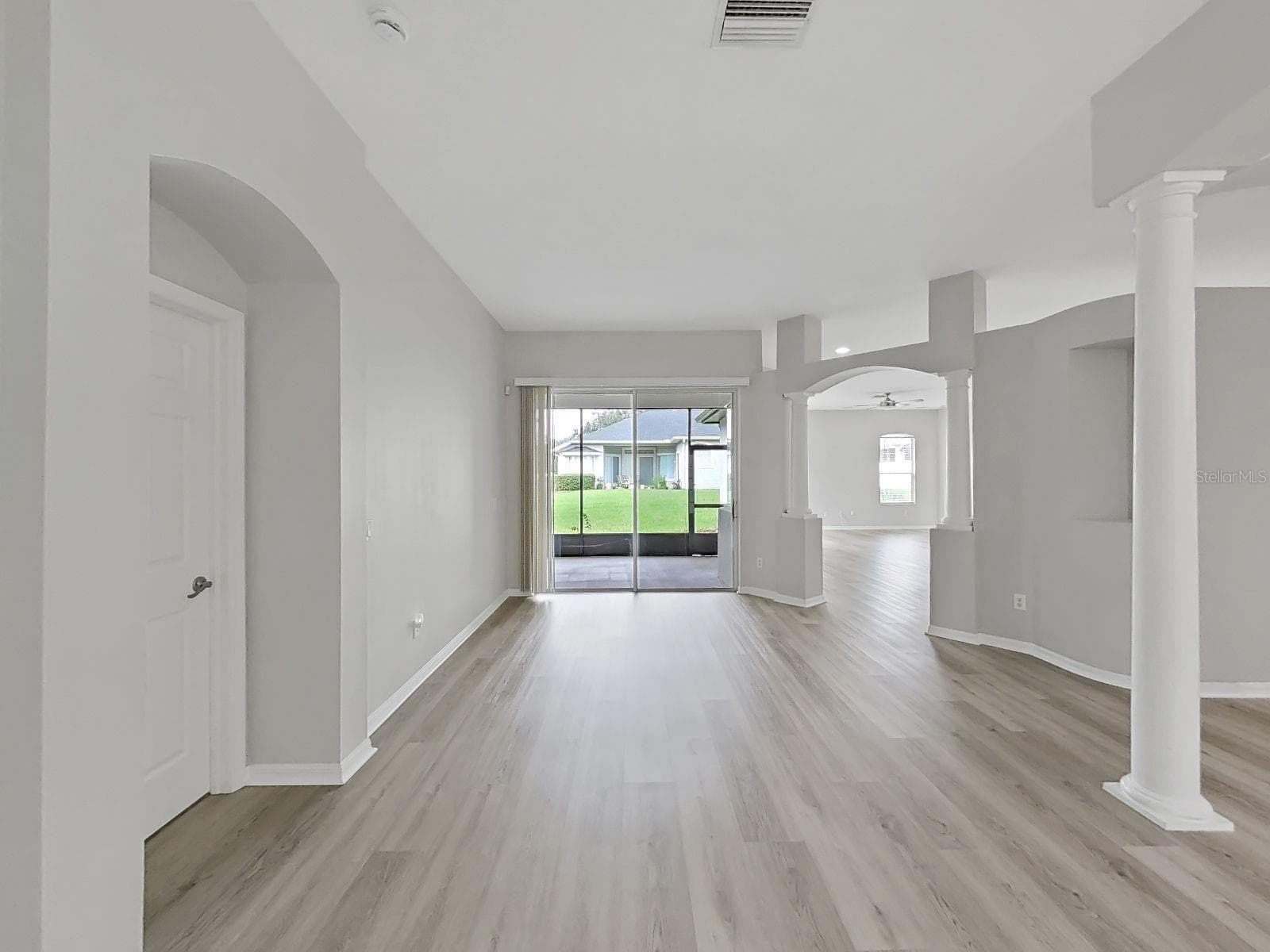 Living room - 9310 MANGROVE CT, TAMPA