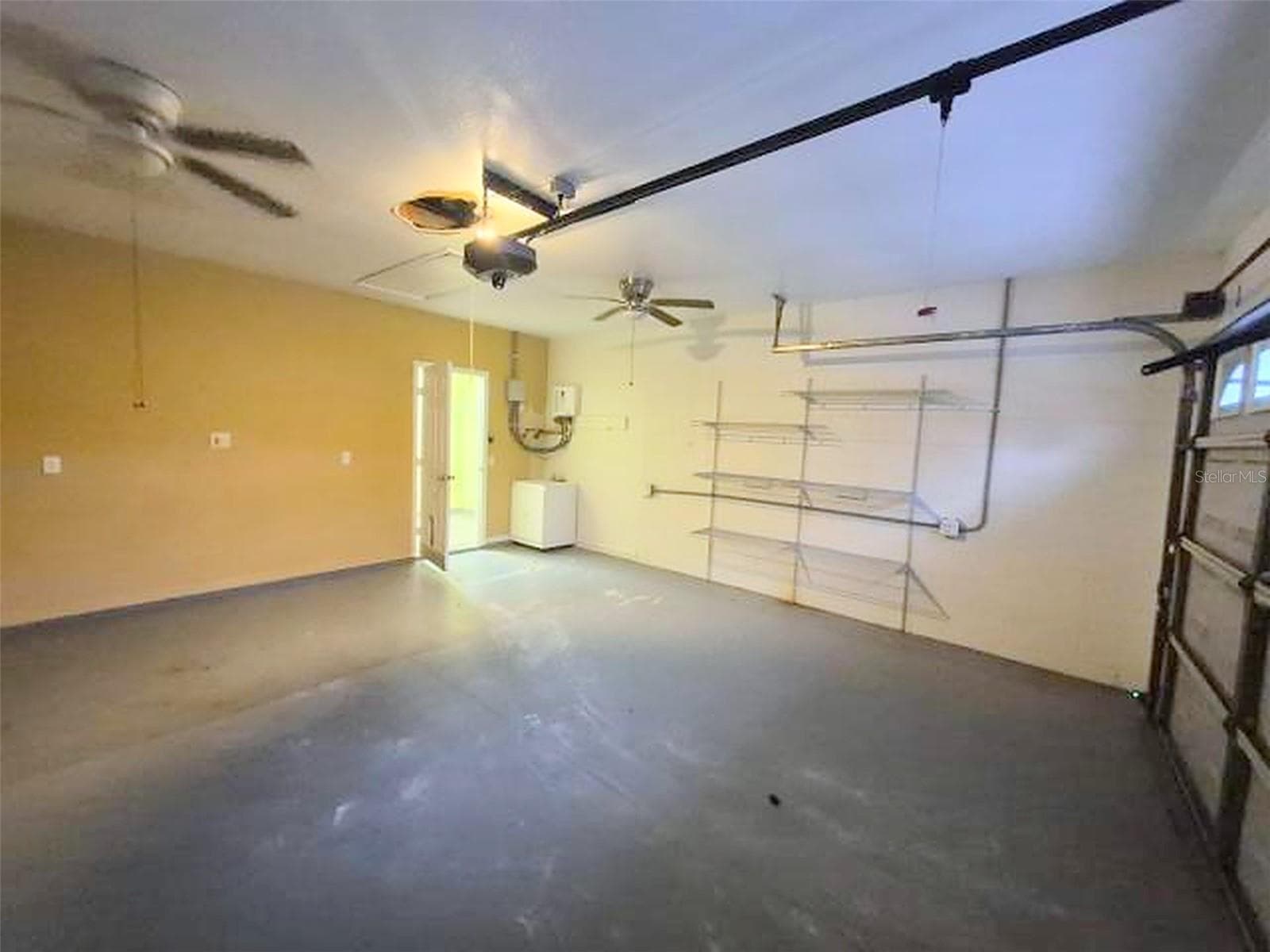 Single Family Residence at 902 GREENBELT CIR, BRANDON, photo 51 of 68