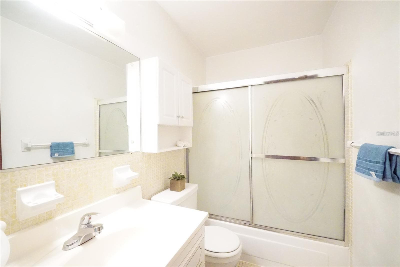 Another picture of bathroom - 5810 21ST ST N #15, ST PETERSBURG