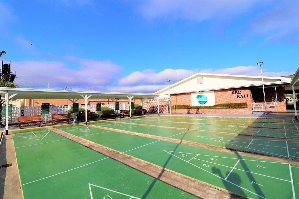 Shuffleboard by the cloubhouse - 5810 21ST ST N #15, ST PETERSBURG