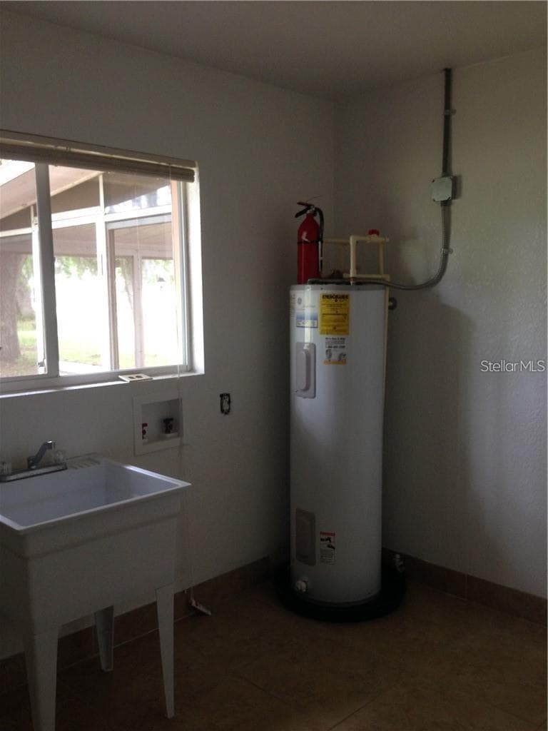 Single Family Residence at 23040 JUMPER AVE, PORT CHARLOTTE, photo 9 of 14