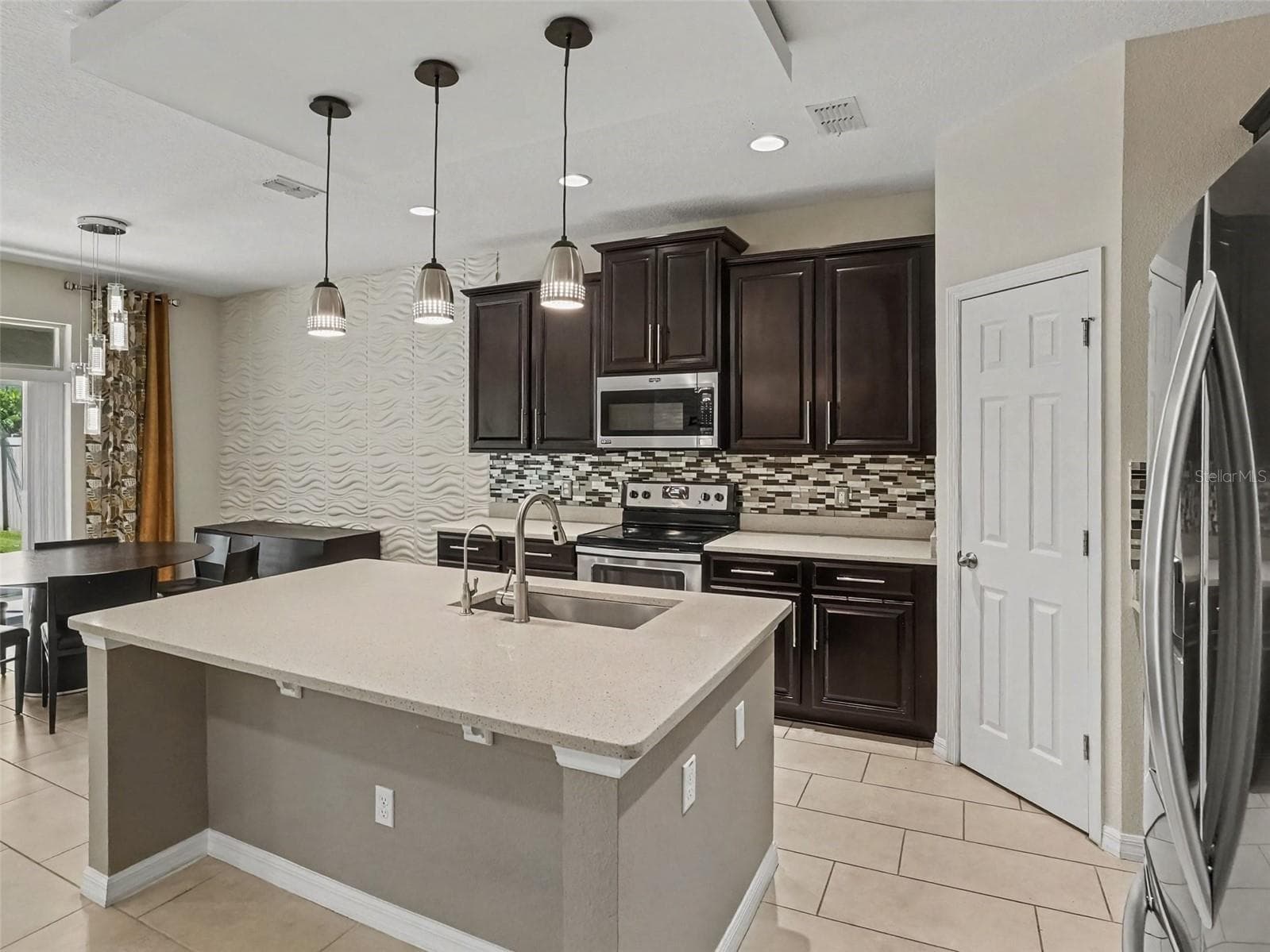 Single Family Residence at 3208 STONEWYCK ST, ORLANDO, photo 5 of 23