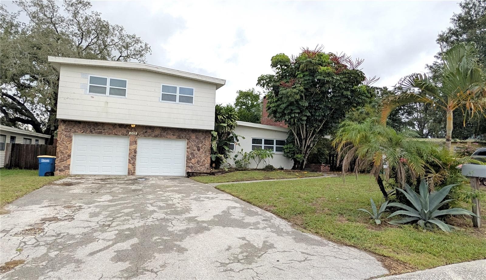 Single Family Residence at 1528 LEVERN ST, CLEARWATER, photo 39 of 39