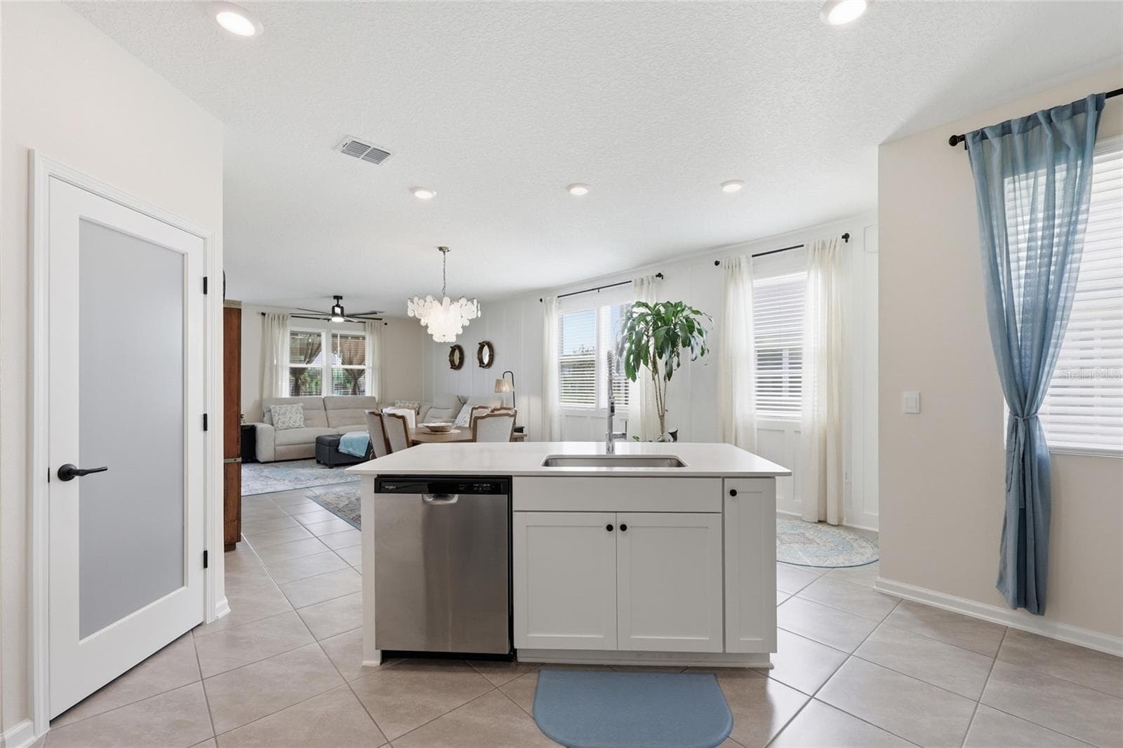 Island - 338 REDBUD RD, PALM COAST