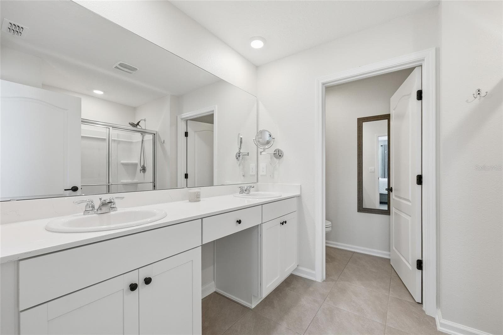 Primary Bath ensuite - 338 REDBUD RD, PALM COAST