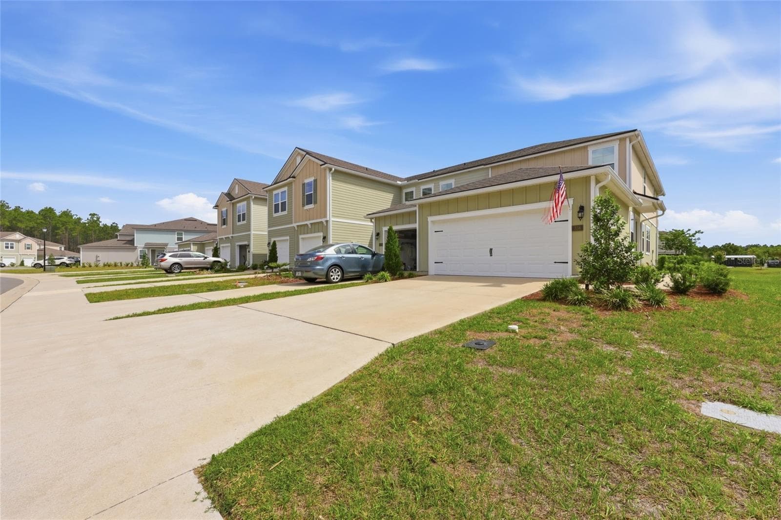 Driveway - 338 REDBUD RD, PALM COAST
