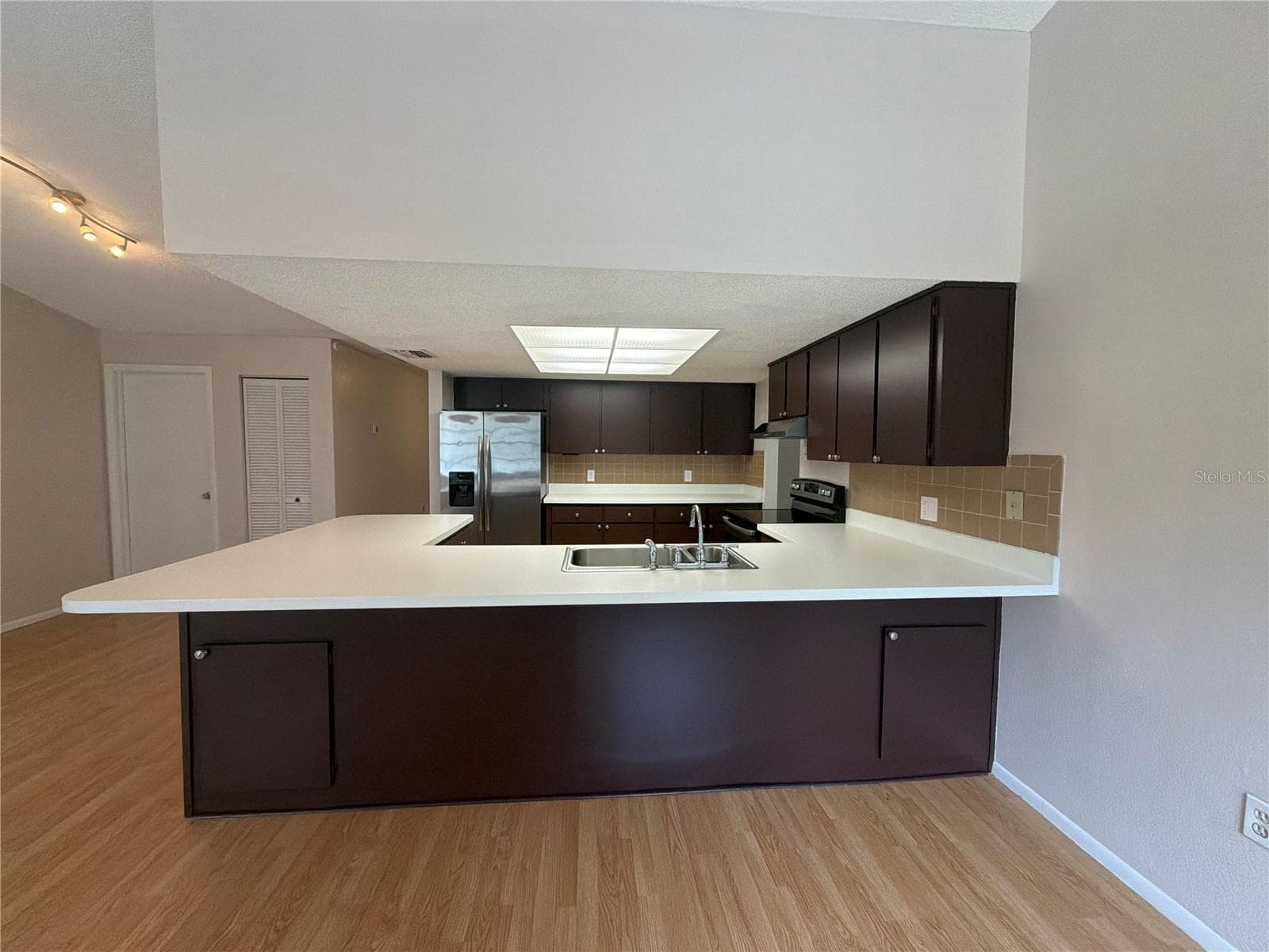 Single Family Residence at 12054 JOE HERRMANN DR, SAN ANTONIO, photo 2 of 31
