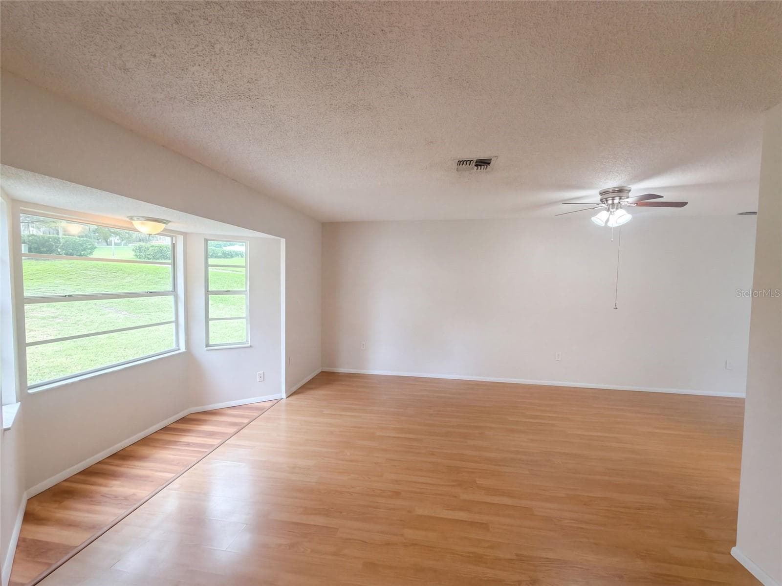 Single Family Residence at 12054 JOE HERRMANN DR, SAN ANTONIO, photo 3 of 31