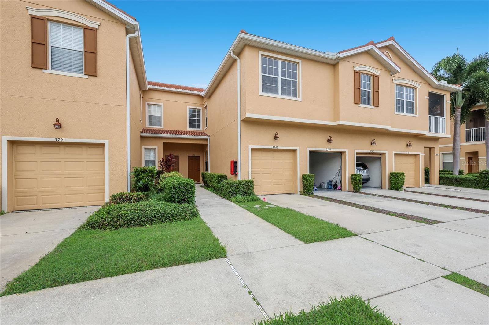 Townhouse at 3793 PARKRIDGE CIR #3-105, SARASOTA, photo 2 of 38