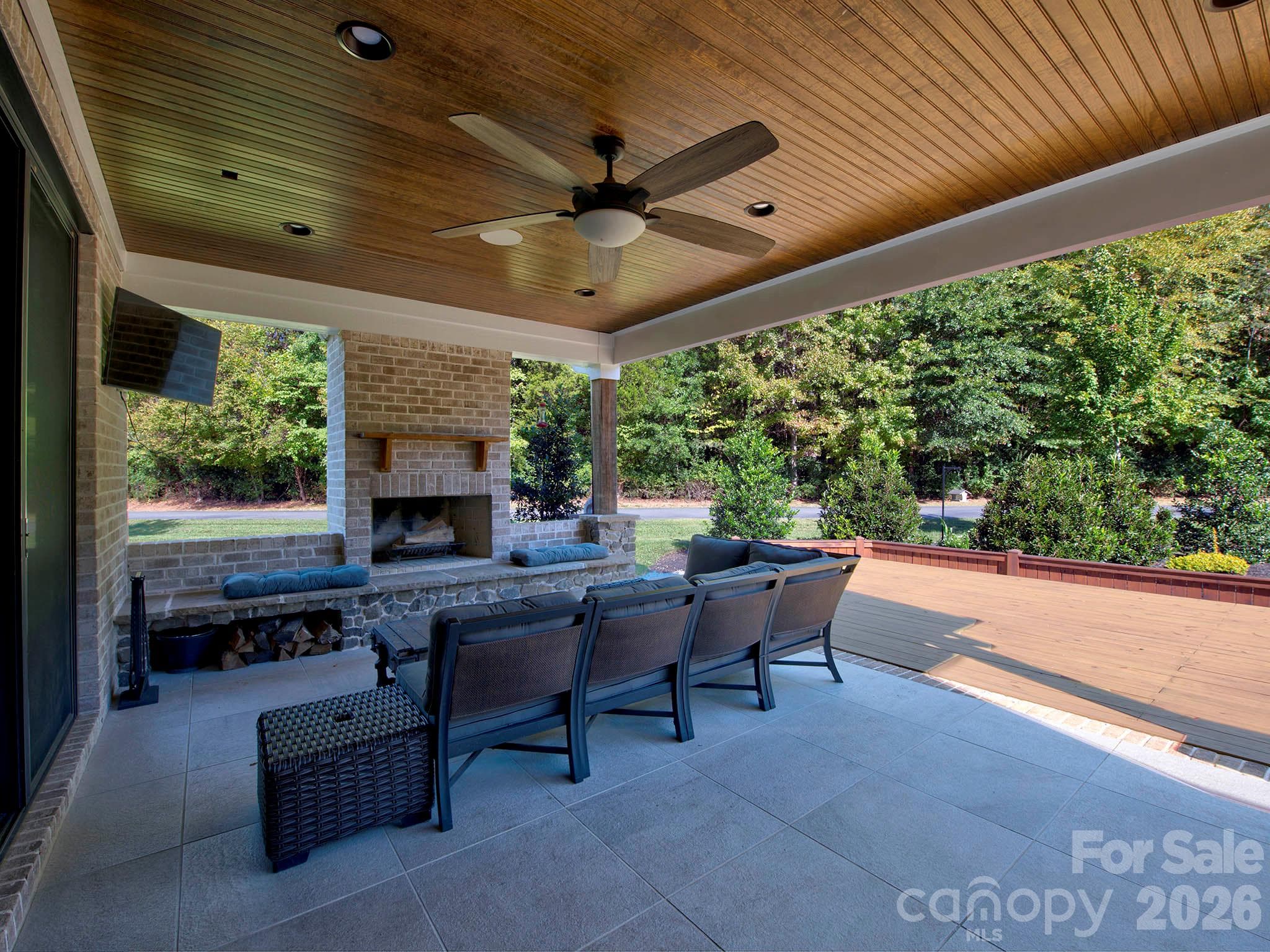 Single Family Residence at 8833 Kerns Meadow Lane, Huntersville, photo 37 of 46