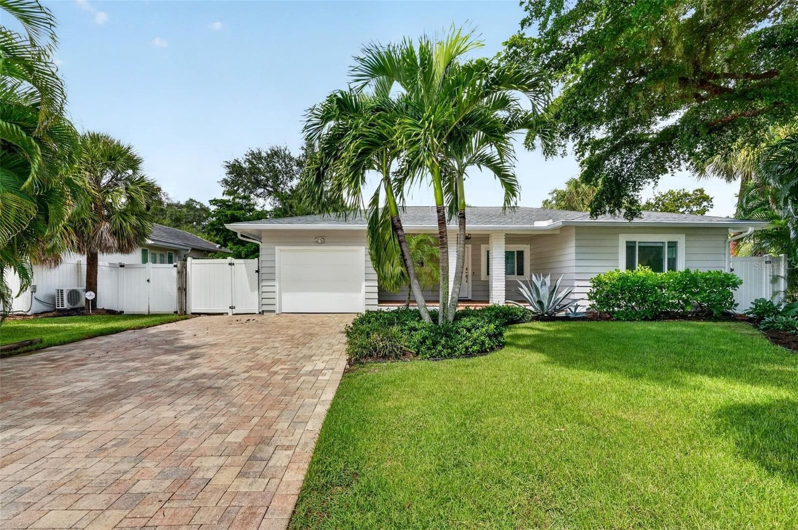 Single Family Residence at 1965 HIBISCUS ST, SARASOTA, photo 3 of 64