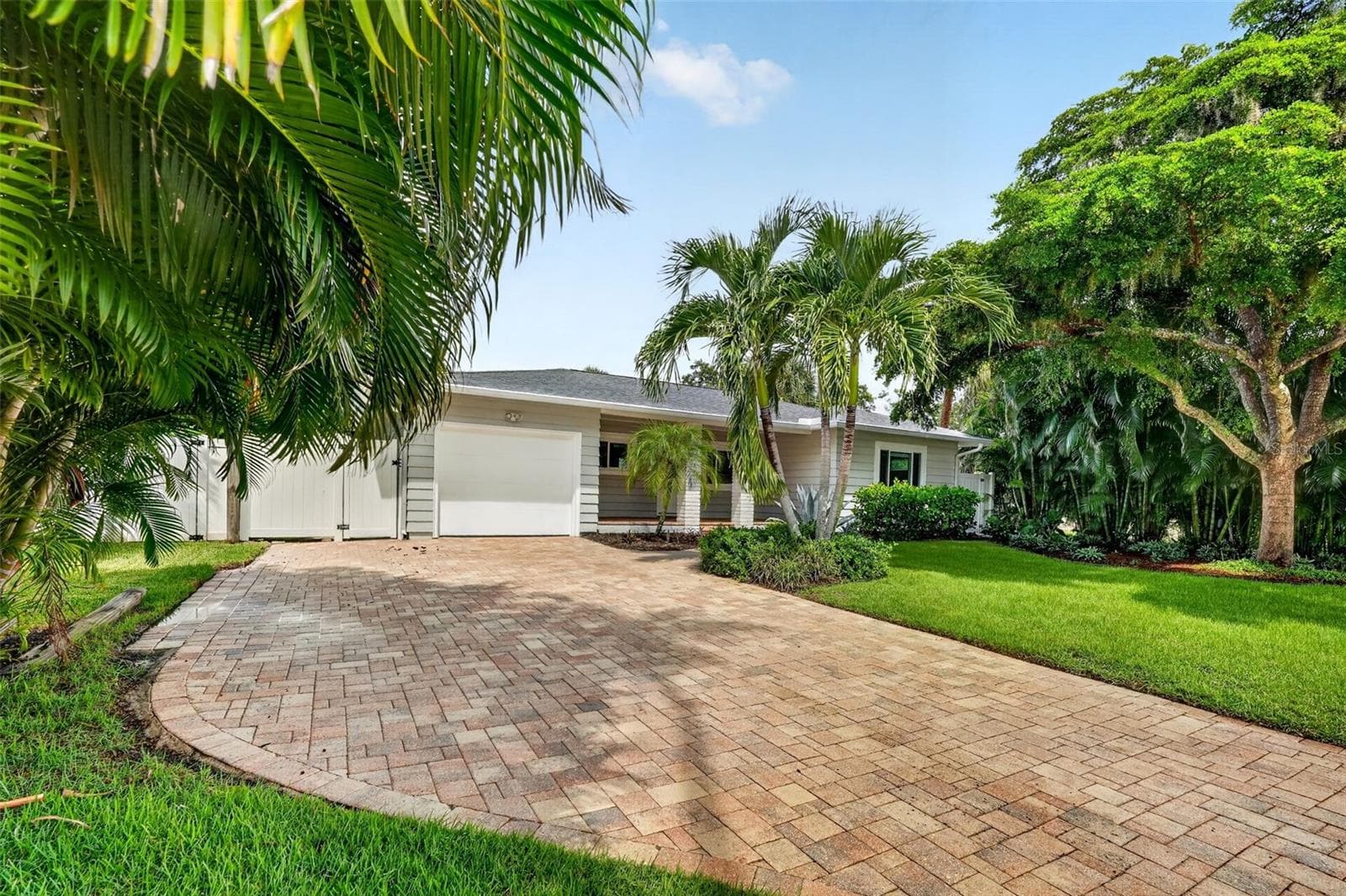 Single Family Residence at 1965 HIBISCUS ST, SARASOTA, photo 4 of 64