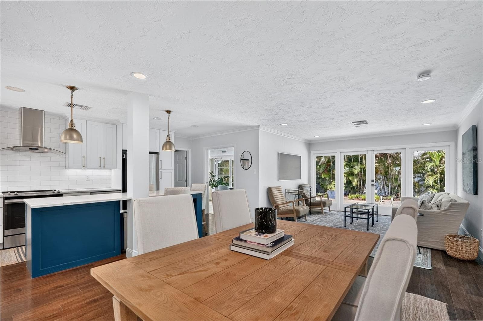 Single Family Residence at 1965 HIBISCUS ST, SARASOTA, photo 17 of 64