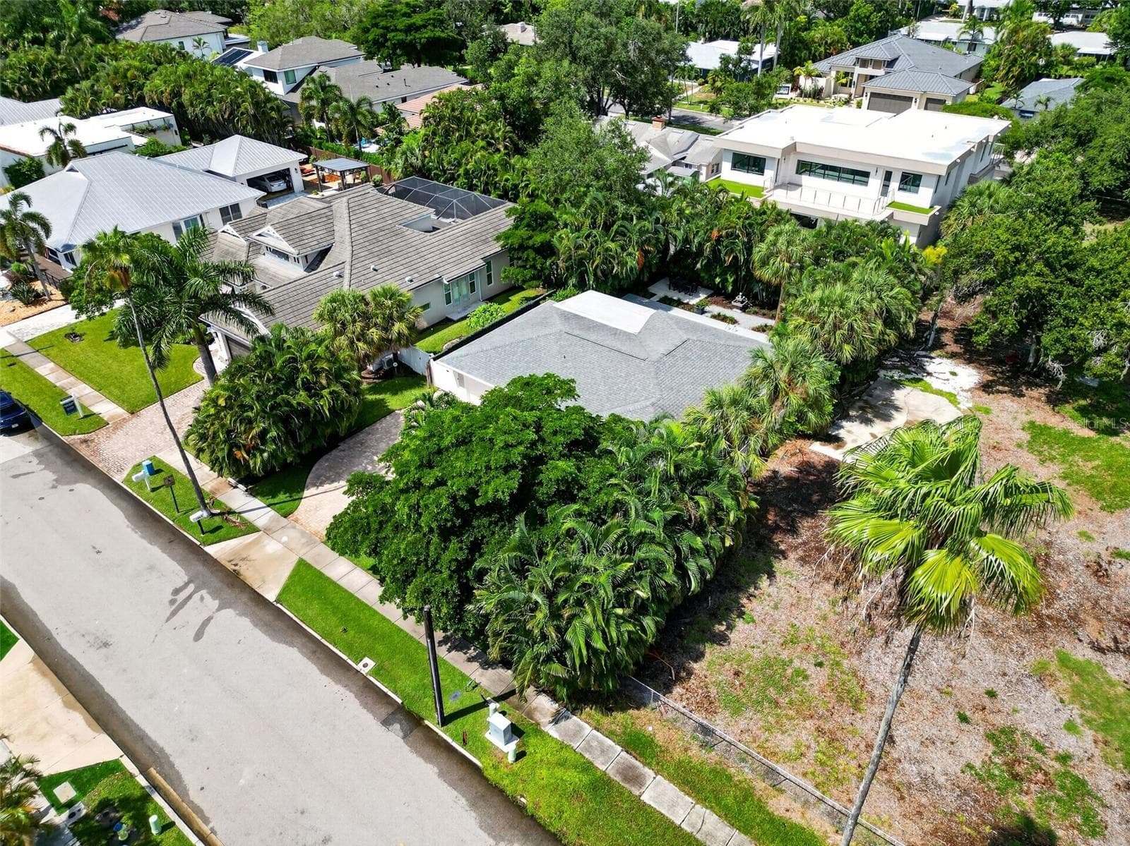 Single Family Residence at 1965 HIBISCUS ST, SARASOTA, photo 56 of 64