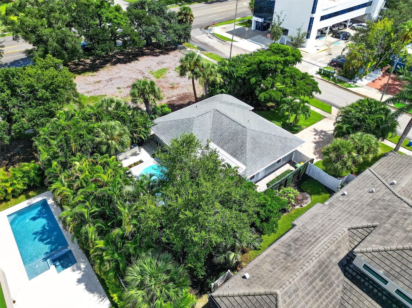 Single Family Residence at 1965 HIBISCUS ST, SARASOTA, photo 59 of 64