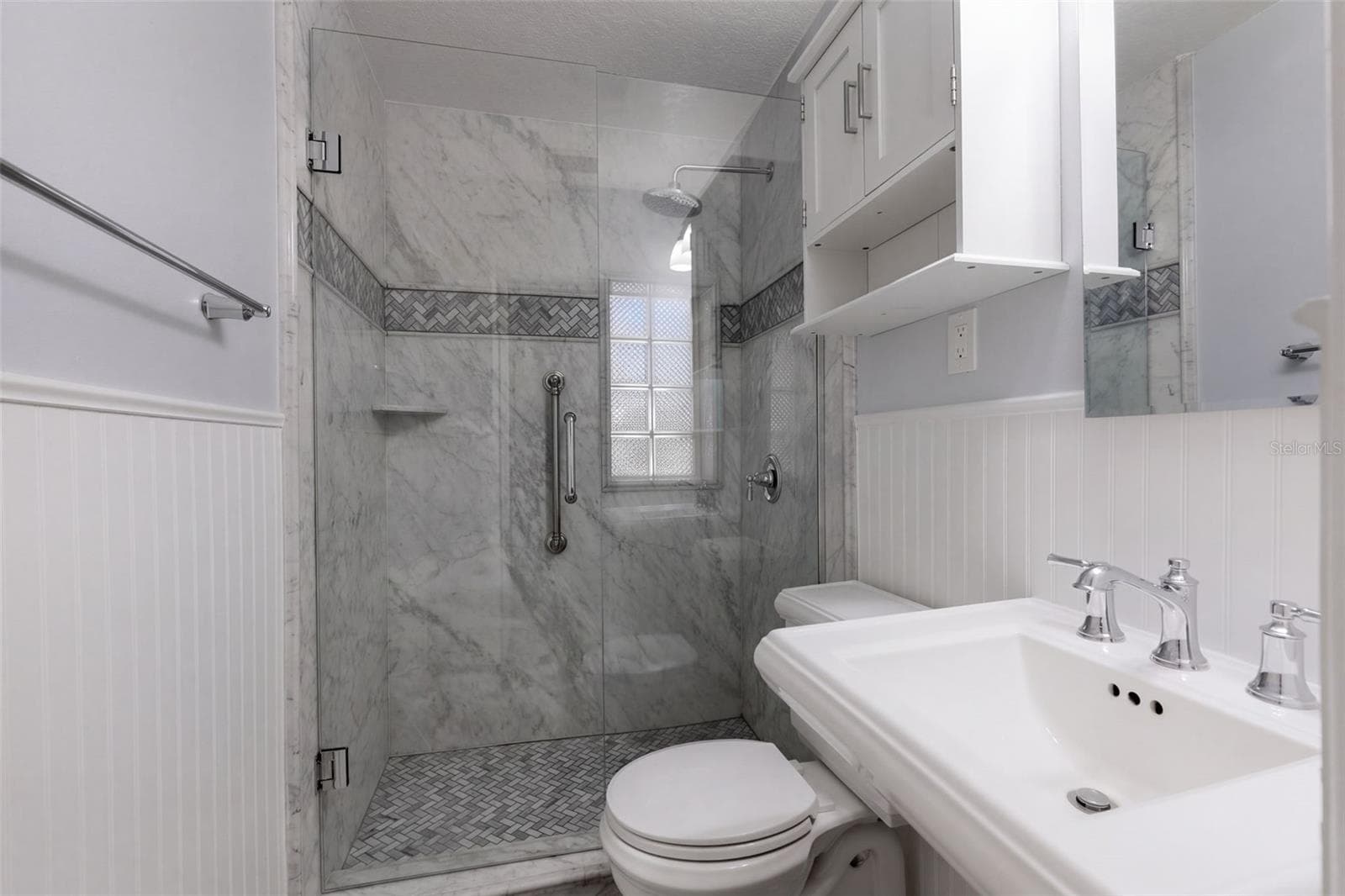 Full Bathroom - 107 NE IVANHOE BLVD, ORLANDO