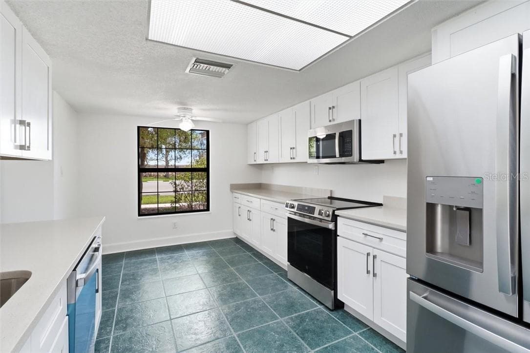 Condominium at 11555 W Bayshore DR #112, CRYSTALRIVER FL 34429, Crystal River, photo 8 of 49