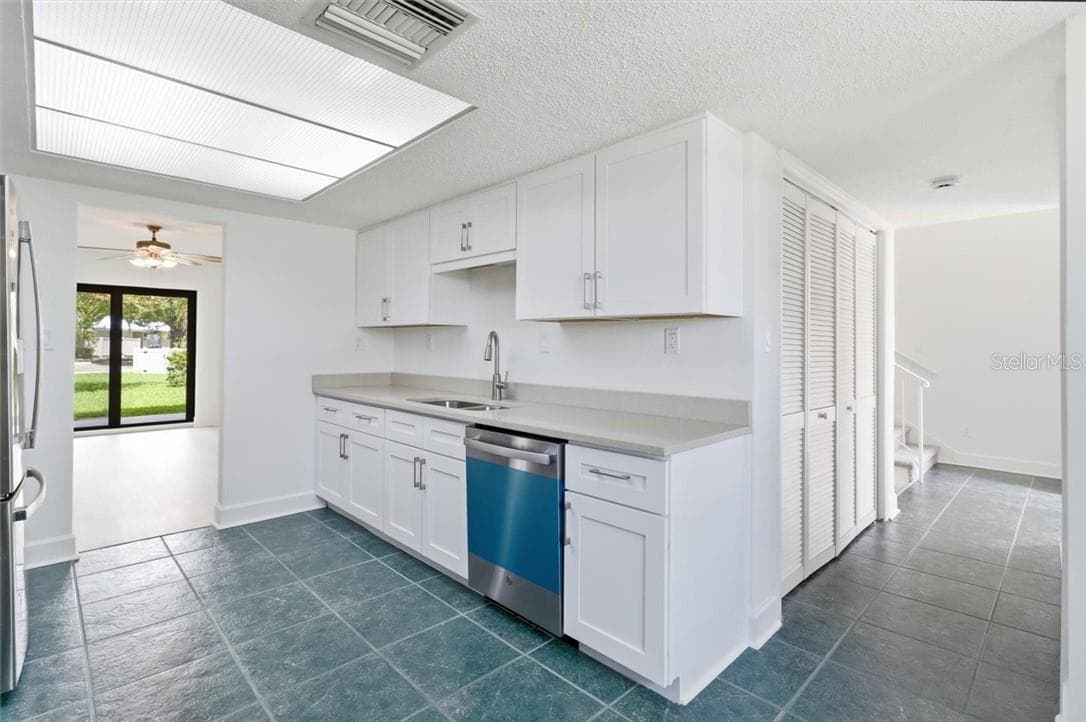 Condominium at 11555 W Bayshore DR #112, CRYSTALRIVER FL 34429, Crystal River, photo 9 of 49
