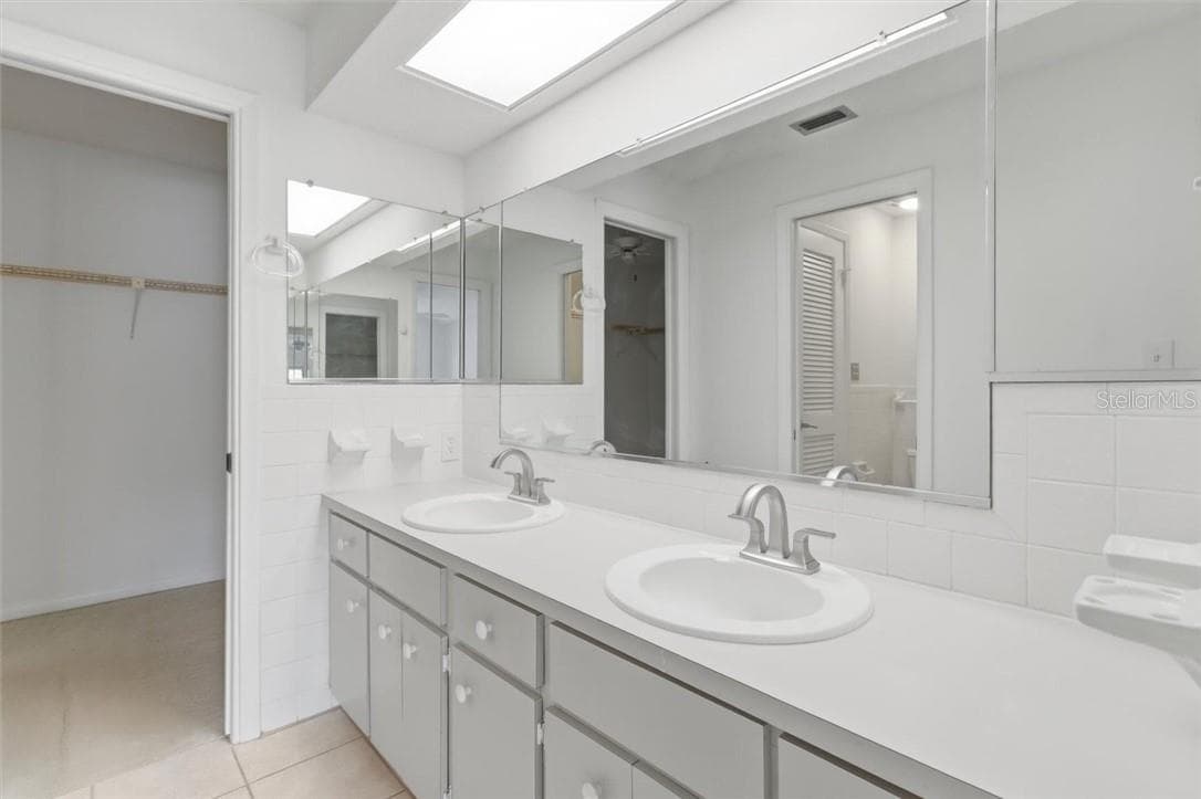Condominium at 11555 W Bayshore DR #112, CRYSTALRIVER FL 34429, Crystal River, photo 33 of 49